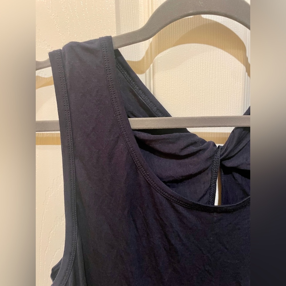 NWT Nordstrom H by Bordeaux navy blue twist back tank top